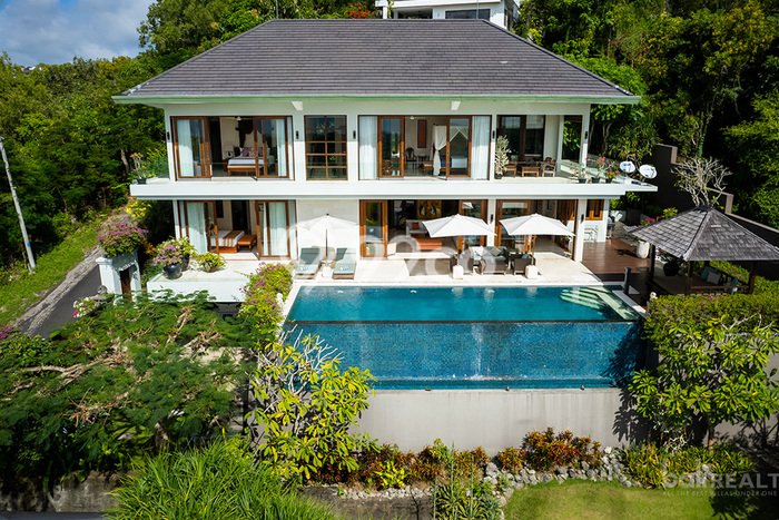 Ready to Use! Luxury House LT 1500m2 Desain Elegan di Uluwatu Ready to Use! Luxury House LT 1500m2 Desain Elegan di Uluwatu