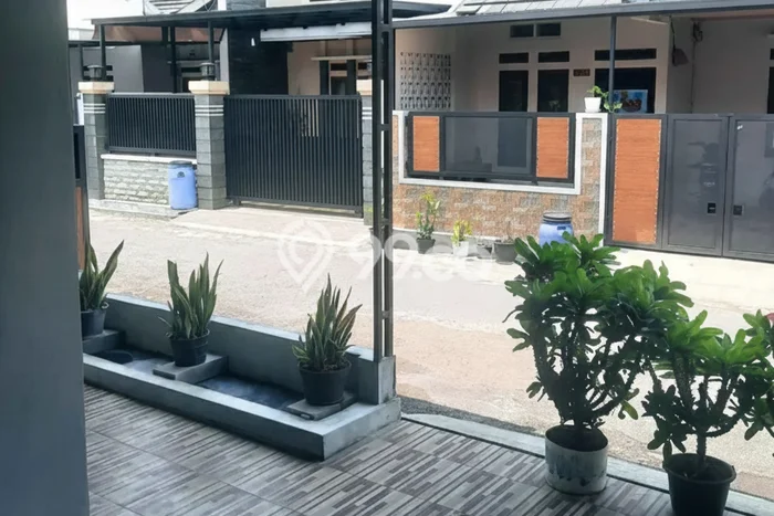 Lokasi strategis! Rumah siap huni disewakan di Margahayu LB 55m2 Lokasi strategis! Rumah siap huni disewakan di Margahayu LB 55m2