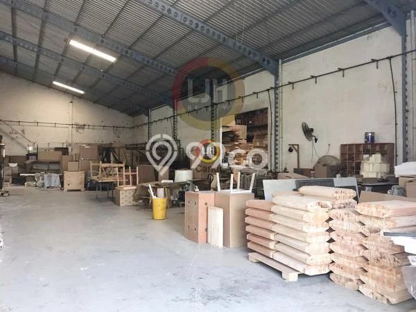 Unit Gudang Paling Strategis di Ngaliyan Semarang dengan LB 1600m2 Unit Gudang Paling Strategis di Ngaliyan Semarang dengan LB 1600m2