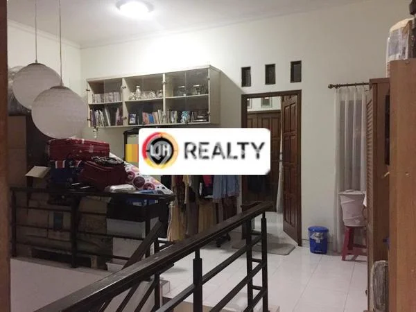 Rumah Eksklusif Dijual LT 220m2 di Banyumanik, Semarang Rumah Eksklusif Dijual LT 220m2 di Banyumanik, Semarang