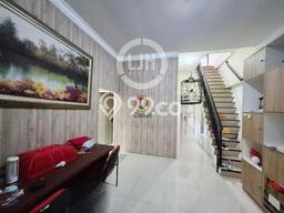 For Sale Rumah 4 Kamar Lokasi Ideal Bagus dan Strategis di Banyumanik For Sale Rumah 4 Kamar Lokasi Ideal Bagus dan Strategis di Banyumanik
