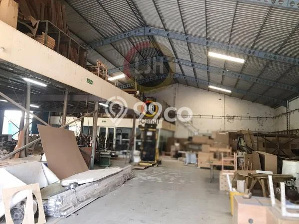 Unit Gudang Paling Strategis di Ngaliyan Semarang dengan LB 1600m2 Unit Gudang Paling Strategis di Ngaliyan Semarang dengan LB 1600m2