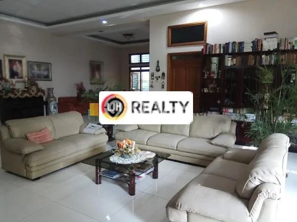 Rumah Elit Modern Siap Huni di Bukit Sari Semarang Rumah Elit Modern Siap Huni di Bukit Sari Semarang