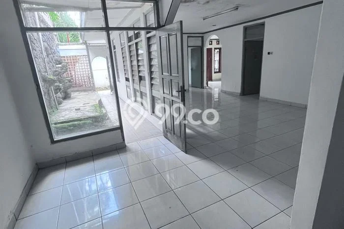 For Sale Rumah 7 Kamar Lokasi Strategis Nyaman dan Strategis di Cimahi Selatan For Sale Rumah 7 Kamar Lokasi Strategis Nyaman dan Strategis di Cimahi Selatan