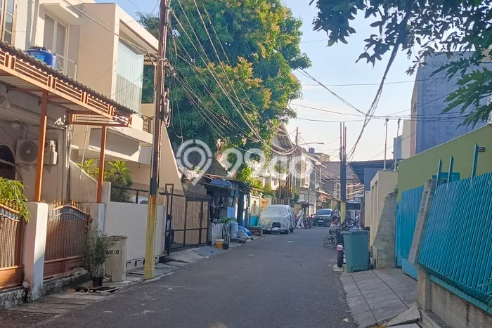 Jual Rumah Eksklusif 5 KT di Tomang, Jakarta Barat Jual Rumah Eksklusif 5 KT di Tomang, Jakarta Barat