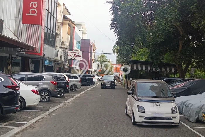 Ruko Bagus Dijual LB 200m2 Lokasi Strategis Jakarta Selatan Area Cocok untuk Bisnis Ruko Bagus Dijual LB 200m2 Lokasi Strategis Jakarta Selatan Area Cocok untuk Bisnis