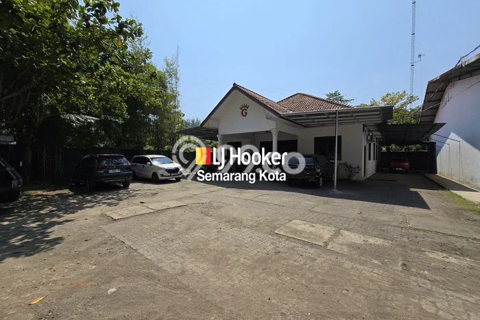 Lokasi Strategis! Dijual Gudang Bisnis di Tugu, Semarang Kondisi Baik Lokasi Strategis! Dijual Gudang Bisnis di Tugu, Semarang Kondisi Baik