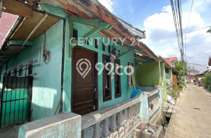 Rumah Modern Cantik 7 Kamar Siap Huni di Karawaci Rumah Modern Cantik 7 Kamar Siap Huni di Karawaci