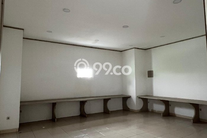 Ruko Dijual Lokasi Emas di Karawaci Luas 270m2 Ruko Dijual Lokasi Emas di Karawaci Luas 270m2