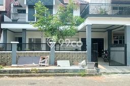 Jual Rumah Bagus Siap Huni LB 200m2 di Karawaci, Tangerang Jual Rumah Bagus Siap Huni LB 200m2 di Karawaci, Tangerang