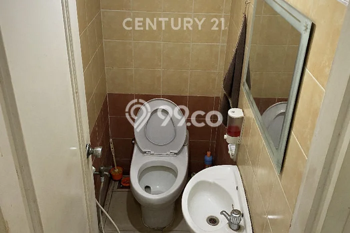 Siap Huni Hunian Elit 4 Kamar di Karawaci Dekat ke Mana Saja Siap Huni Hunian Elit 4 Kamar di Karawaci Dekat ke Mana Saja