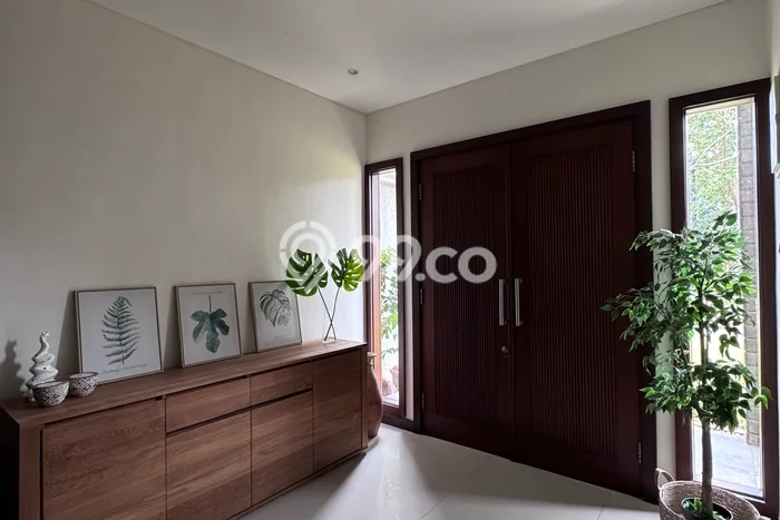 Rumah Disewakan Tangerang LT 350m2 LB 275m2 Area Lippo Karawaci Rumah Disewakan Tangerang LT 350m2 LB 275m2 Area Lippo Karawaci