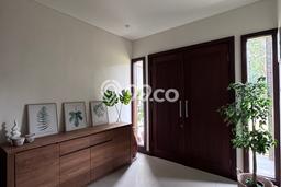 Rumah Disewakan Tangerang LT 350m2 LB 275m2 Area Lippo Karawaci Rumah Disewakan Tangerang LT 350m2 LB 275m2 Area Lippo Karawaci