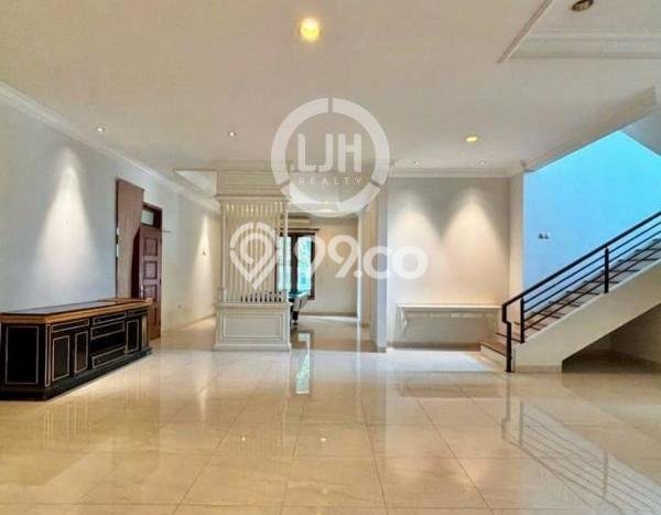Rumah Luxury Modern Siap Huni di Kuningan Jakarta Selatan Rumah Luxury Modern Siap Huni di Kuningan Jakarta Selatan