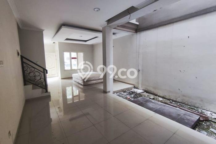 Rumah Mewah LB 230m2 Siap Huni Desain Elegan di Alam Sutera, Tangerang Rumah Mewah LB 230m2 Siap Huni Desain Elegan di Alam Sutera, Tangerang