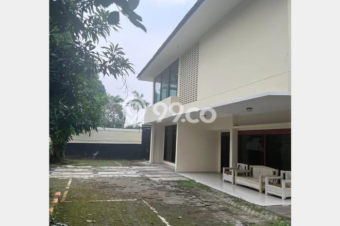 Disewakan Rumah Modern di Mampang Prapatan Harga Rp 1 Miliar/ Tahun Disewakan Rumah Modern di Mampang Prapatan Harga Rp 1 Miliar/ Tahun