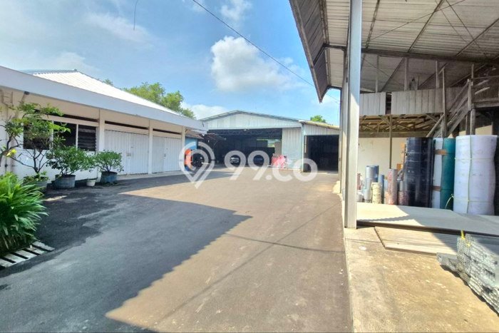 Area Ramai! Komersial Dijual di Colomadu untuk Bisnis Luas Bangunan 1000m2 Area Ramai! Komersial Dijual di Colomadu untuk Bisnis Luas Bangunan 1000m2