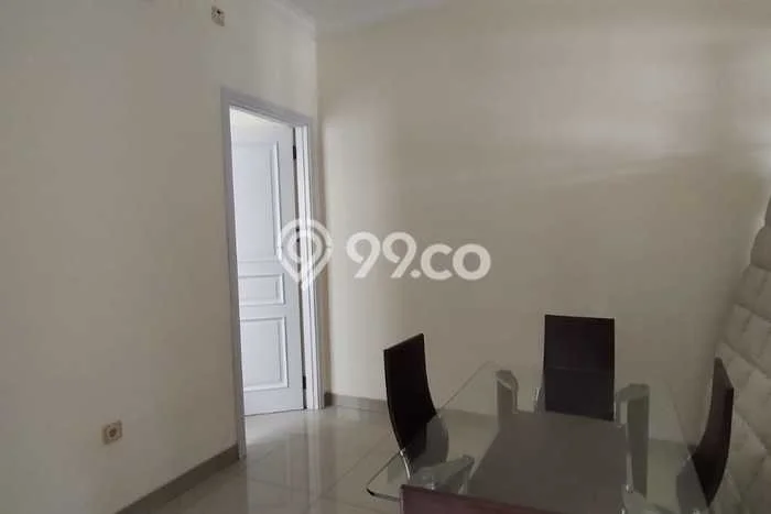 Rumah Elit LB 200m2 Siap Huni Desain Elegan di Green Lake City, Jakarta Barat Rumah Elit LB 200m2 Siap Huni Desain Elegan di Green Lake City, Jakarta Barat