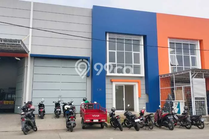 AREA BISNIS! Pabrik di Pasar Kemis, Luas 265m², Jalan Utama AREA BISNIS! Pabrik di Pasar Kemis, Luas 265m², Jalan Utama