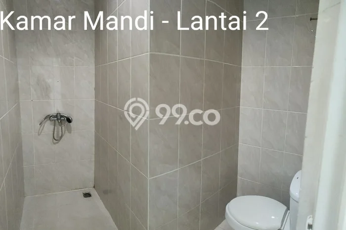 Disewakan! Rumah 3 Kamar Tidur &
3 Kamar Mandi di Cikupa Citra Raya, Tangerang Disewakan! Rumah 3 Kamar Tidur &
3 Kamar Mandi di Cikupa Citra Raya, Tangerang