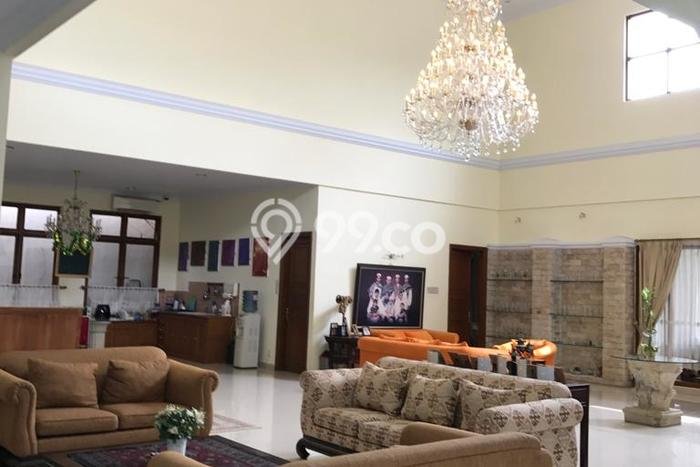 Rumah Eksklusif Siap Huni LT 537m2 di Menteng, Jakarta Pusat Rumah Eksklusif Siap Huni LT 537m2 di Menteng, Jakarta Pusat