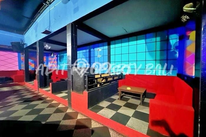 Komersial Kawasan Denpasar Selatan, Luas 900m², Lokasi Strategis, Siap Operasi Komersial Kawasan Denpasar Selatan, Luas 900m², Lokasi Strategis, Siap Operasi