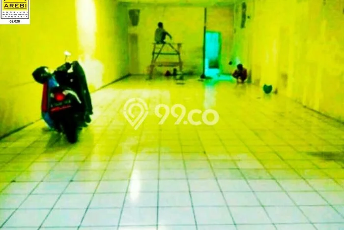 Ruko Dijual di Bandung LT 140m2 & LB 130m2 Lokasi Terbaik! Ruko Dijual di Bandung LT 140m2 & LB 130m2 Lokasi Terbaik!