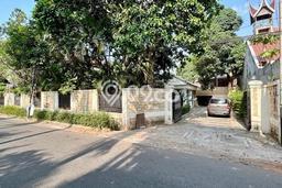 Ready to Use! Luxury House LT 1987m2 Desain Modern di Pejaten Ready to Use! Luxury House LT 1987m2 Desain Modern di Pejaten