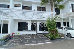 Hunian Elit LB 150m2 Siap Pakai Desain Elegan di Lebak Bulus, Jakarta Selatan Hunian Elit LB 150m2 Siap Pakai Desain Elegan di Lebak Bulus, Jakarta Selatan