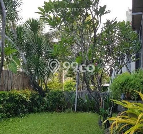 Hunian Modern dengan LT 636m2 & LB 1000m2 Dikontrakkan di Pondok Indah Hunian Modern dengan LT 636m2 & LB 1000m2 Dikontrakkan di Pondok Indah