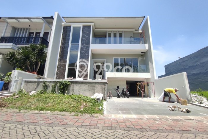 Rumah Mewah LB 500m2 Siap Pakai Desain Elegan di Citraland, Surabaya Rumah Mewah LB 500m2 Siap Pakai Desain Elegan di Citraland, Surabaya