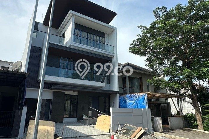 Rumah Mewah LB 405m2 Siap Pakai Desain Elegan di Citraland, Surabaya Rumah Mewah LB 405m2 Siap Pakai Desain Elegan di Citraland, Surabaya
