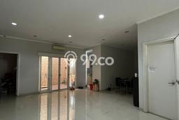 Siap Huni Rumah Mewah 6 Kamar di Kelapa Gading Dekat ke Mana Pun Siap Huni Rumah Mewah 6 Kamar di Kelapa Gading Dekat ke Mana Pun