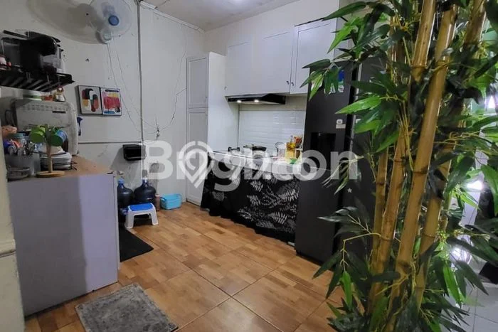 Rumah Luxury Modern Siap Huni di Srengseng Jakarta Barat Rumah Luxury Modern Siap Huni di Srengseng Jakarta Barat