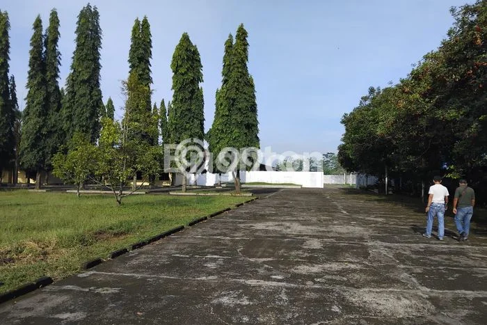 Area Ramai! Pabrik Dijual di Kemangkon untuk Bisnis Luas Bangunan 10000m2 Area Ramai! Pabrik Dijual di Kemangkon untuk Bisnis Luas Bangunan 10000m2