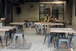 Komersial Disewa di Candisari, Semarang, LT 435m2 / LB 122m2 Komersial Disewa di Candisari, Semarang, LT 435m2 / LB 122m2