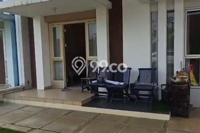 Rumah Luas Asri 3 KT Siap Pakai di Suvarna Sutera Tangerang Rumah Luas Asri 3 KT Siap Pakai di Suvarna Sutera Tangerang