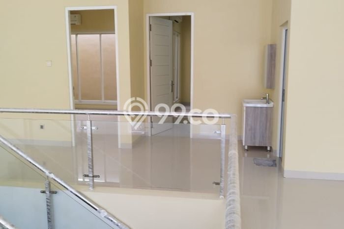 Rumah Sewa Surabaya LT 200m2 LB 350m2 Area Pakuwon City Rumah Sewa Surabaya LT 200m2 LB 350m2 Area Pakuwon City