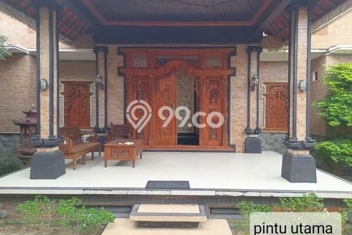 HARGA MENARIK! Vila di , Area 270m2m², Lingkungan Tenang dan aman HARGA MENARIK! Vila di , Area 270m2m², Lingkungan Tenang dan aman