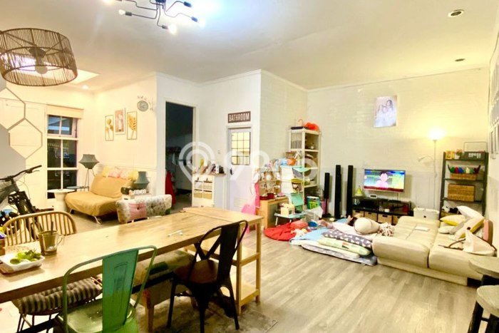 Rumah Modern Minimalis 5 Kamar Siap Huni di Antapani Rumah Modern Minimalis 5 Kamar Siap Huni di Antapani