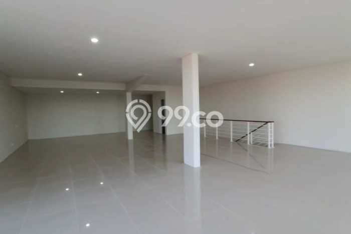 Ruko Dijual di Prime Area Surabaya Luas 450m2 Ruko Dijual di Prime Area Surabaya Luas 450m2