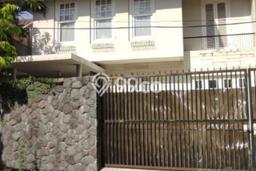 Dijual Rumah 6 KT di Dukuh Pakis, Surabaya - Luas Tanah 360m² Dijual Rumah 6 KT di Dukuh Pakis, Surabaya - Luas Tanah 360m²
