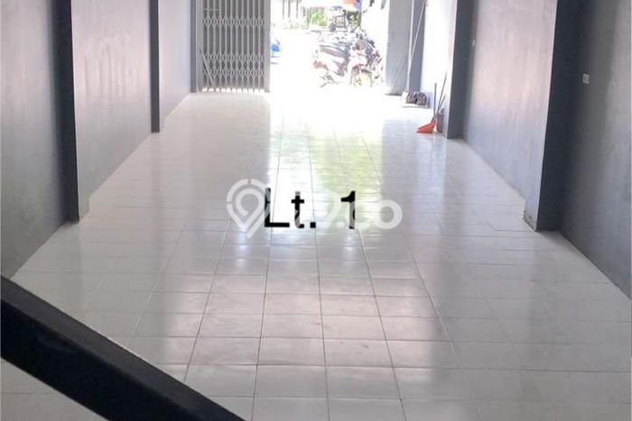Disewakan Ruko komersial di Banjarmasin Timur luas bangunan 275m2 Disewakan Ruko komersial di Banjarmasin Timur luas bangunan 275m2