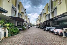 Dijual Rumah Premium dengan Fasilitas Sekitar Lengkap di Kelapa Gading, Jakarta Utara Dijual Rumah Premium dengan Fasilitas Sekitar Lengkap di Kelapa Gading, Jakarta Utara