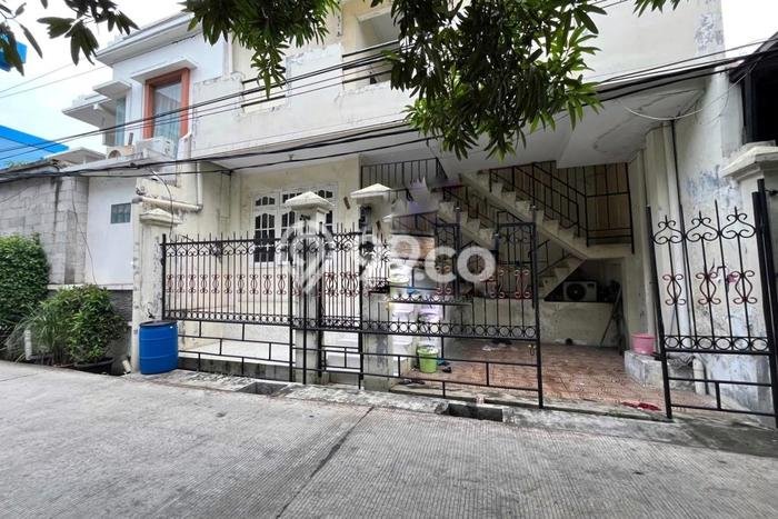 Unit Kost Dijual di Kelapa Gading dengan 18 Kamar Tidur & Luas Bangunan 270m2 Unit Kost Dijual di Kelapa Gading dengan 18 Kamar Tidur & Luas Bangunan 270m2