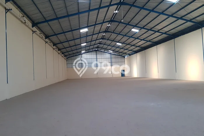 Gudang Dijual di Makassar LT 760m2 & LB 450m2 Lokasi Terbaik! Gudang Dijual di Makassar LT 760m2 & LB 450m2 Lokasi Terbaik!
