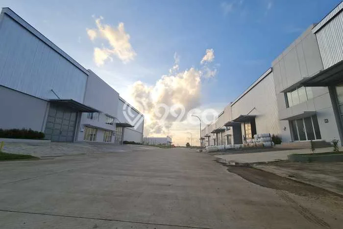 Unit Gudang Dijual di Makassar LT 864m2 & LB 648m2 Unit Gudang Dijual di Makassar LT 864m2 & LB 648m2