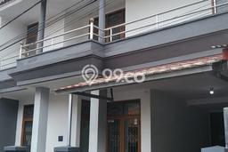 BEST DEAL! Rumah area Cigadung, 4 KT, Akses Mudah Fasilitas Umum, LT 100m² LB 140m² BEST DEAL! Rumah area Cigadung, 4 KT, Akses Mudah Fasilitas Umum, LT 100m² LB 140m²