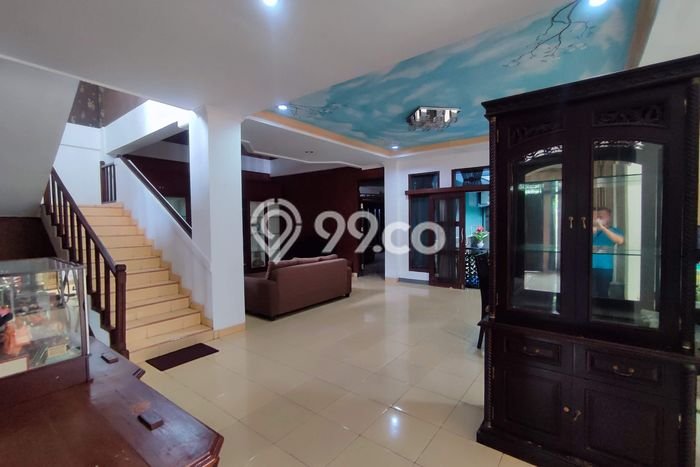 Rumah Disewakan Bandung LT 33m2 LB 550m2 Area Pasteur Rumah Disewakan Bandung LT 33m2 LB 550m2 Area Pasteur