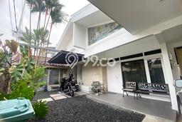 Rumah Elit Modern Tanpa Renovasi di Turangga Bandung Rumah Elit Modern Tanpa Renovasi di Turangga Bandung